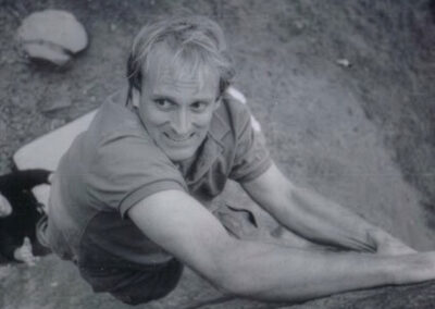 Tom Clowes bouldering
